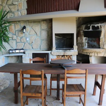 Holiday Home Rua Da Venda *