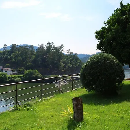 Dom wakacyjny Holiday Home Rua Da Venda *